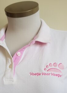 Polo geborduurd met pedicure bedrijfs logo